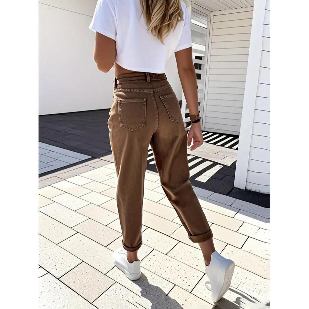 High-Waisted Tapered Stretch Jeans with Slanted Pockets