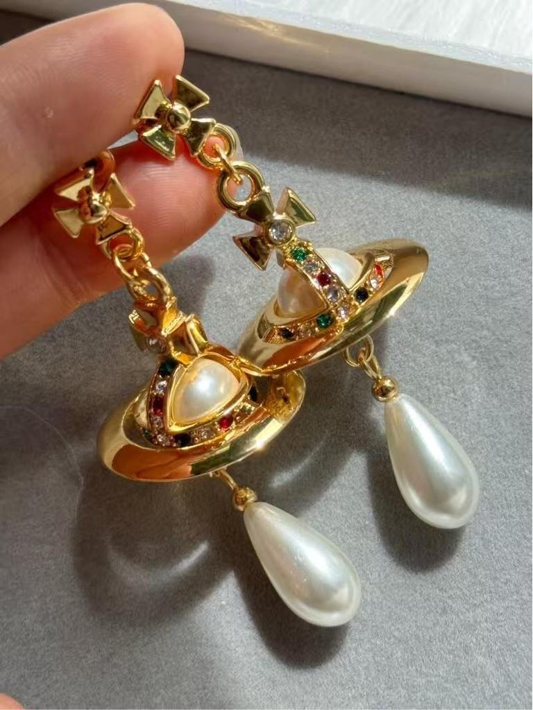 **Empress Dowager Saturn Pearl Earrings - Luxury Fashion Statement**