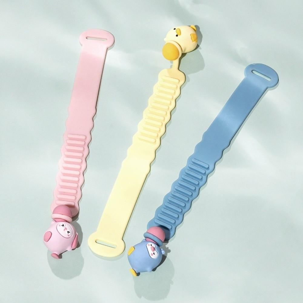 Anti-Dirty Closestool Holder Cartoon Toilet Lid Opener Portable Toilet Lifting Device  Bathroom