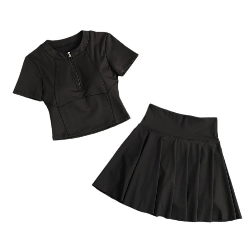 Women's Quick-Dry Fitness Set: Chest-Padded Short Sleeve for Running, Badminton, Tennis & Yoga.