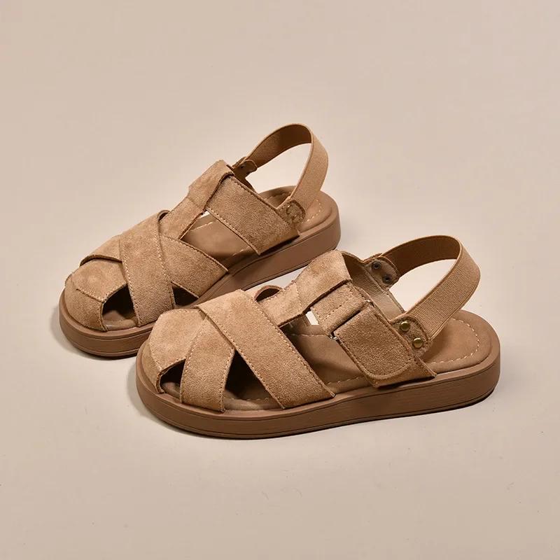 Fashion Women's Roman Sandals Summer Outdoor Wear Hole Hole Beach Shoes Flat Bottom Sandals Hollow out Design Leather Leisure Footwear