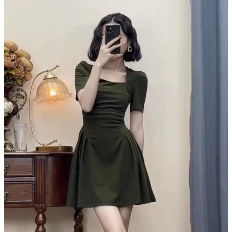 Letní černé sladko-pikantní šaty nadměrné velikosti hruškovitého střihu se čtvercovým výstřihem pro ženy