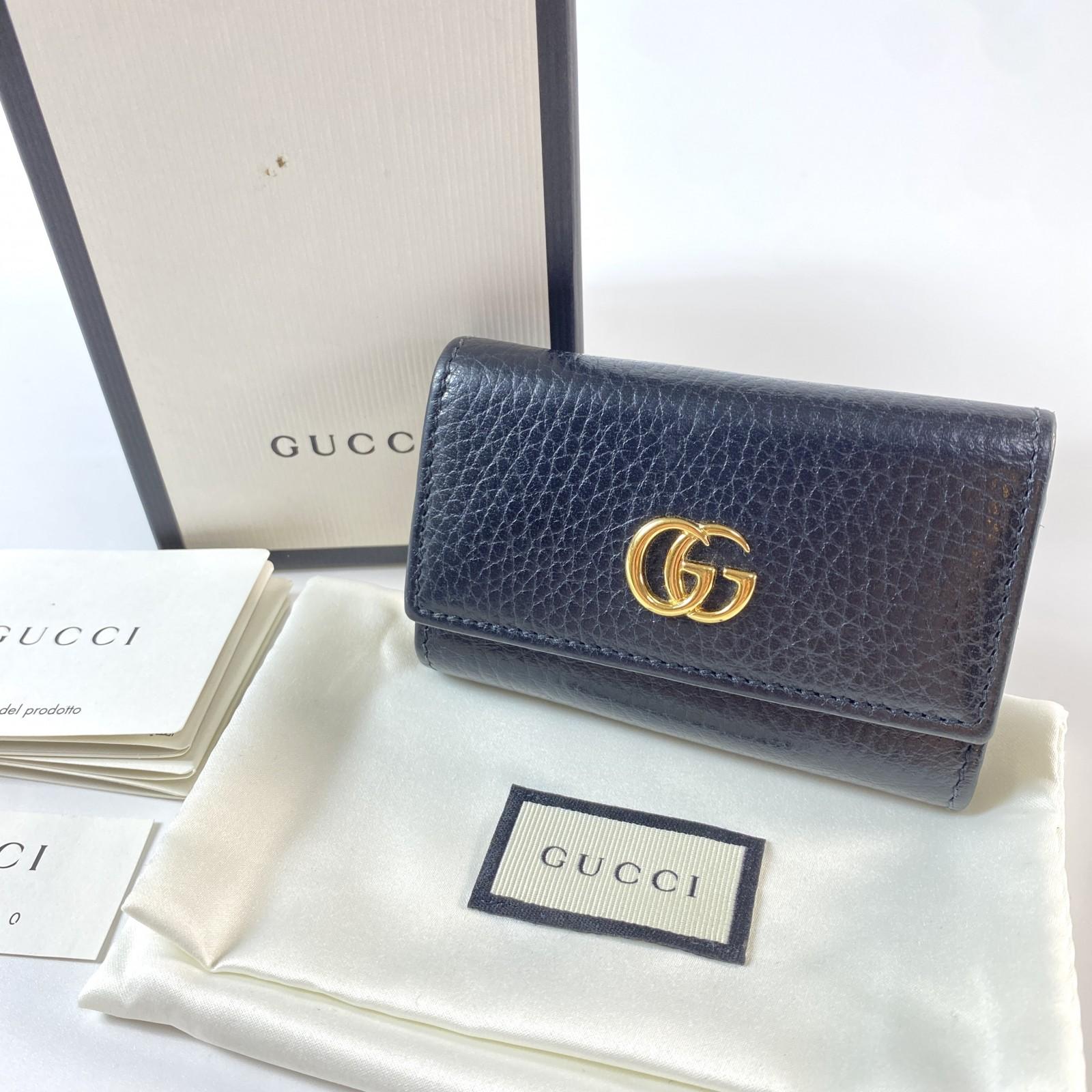

Вживаний брелок GUCCI Жіночий