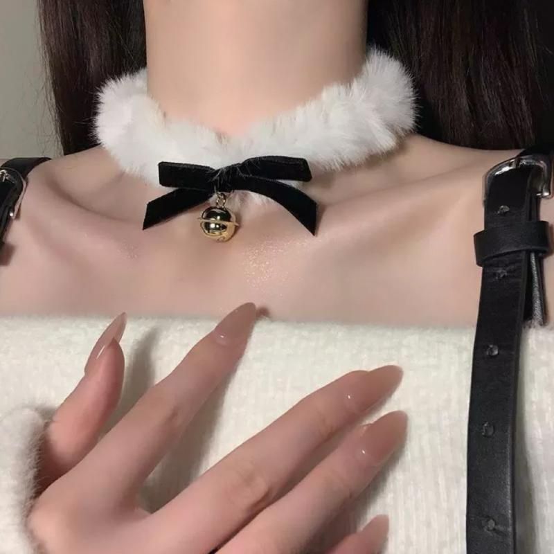 Christmas White Plush Choker Bowknot Bell Charm Fluffy Choker For Girls Women Party Necklace Fashion Jewelry New Year Gifts