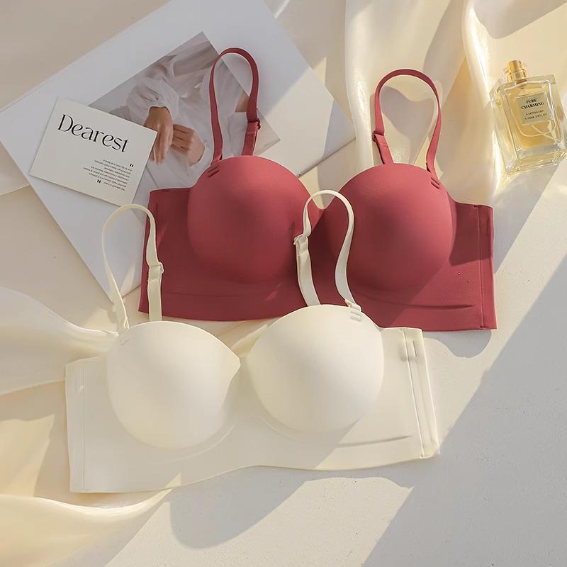 Women's Seamless Push-Up Strapless Bra with Side Support for Small Busts