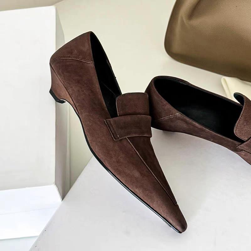 Spring 2025 French Retro Genuine Leather Pointed Toe Low Heel Slip-on Kitten Heels for Women
