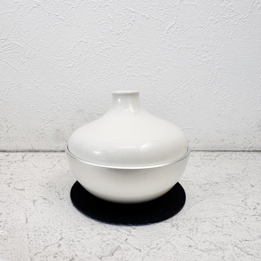 Chering Modernes Buddhistisches Altar-Set 3-teiliges Set: Blumenvase, Räuchergefäß und Kerzenhalter  Messing, Edelstahl und Keramik  Passend für Einzel