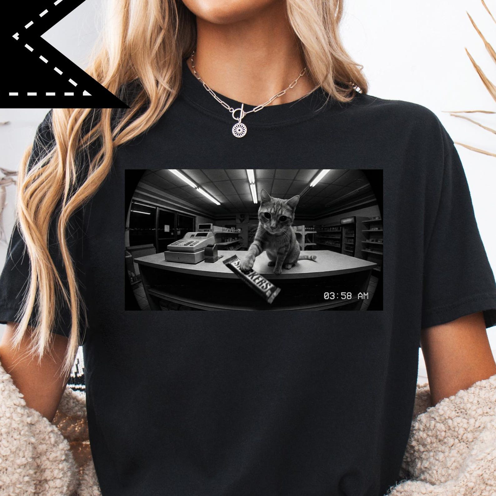 Cat Snack Meme Tee, Baggy Washed Animal Meme Gift, Funny Autism Awareness Gift, Funny Cat Meme T-Shirt L