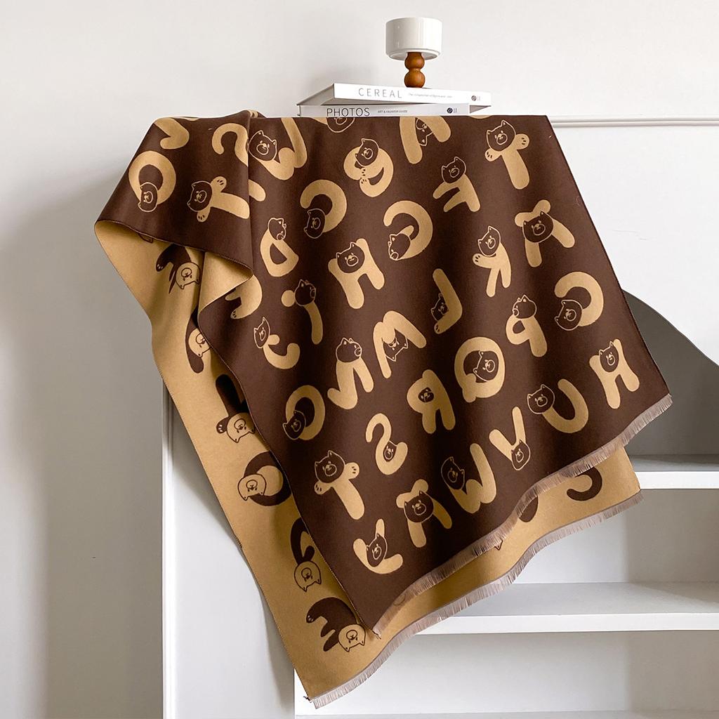 Art English Letters Autumn And Winter High-End Temperament Scarf Warm Simple Shawl