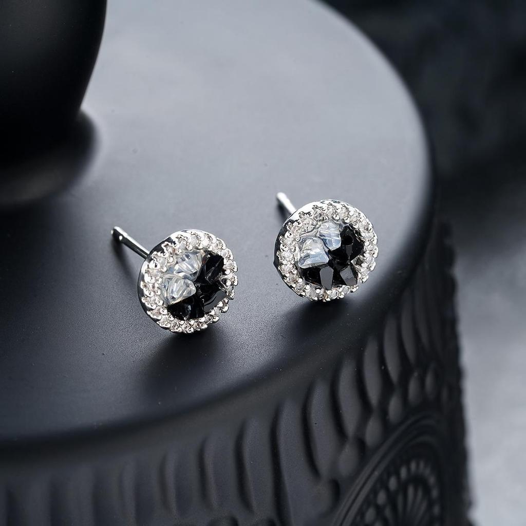 Crystal Cluster Stone Stud Earrings: Unique Titanium Steel, Fade-Resistant, Versatile Cool-Style Jewelry for Men and Women
