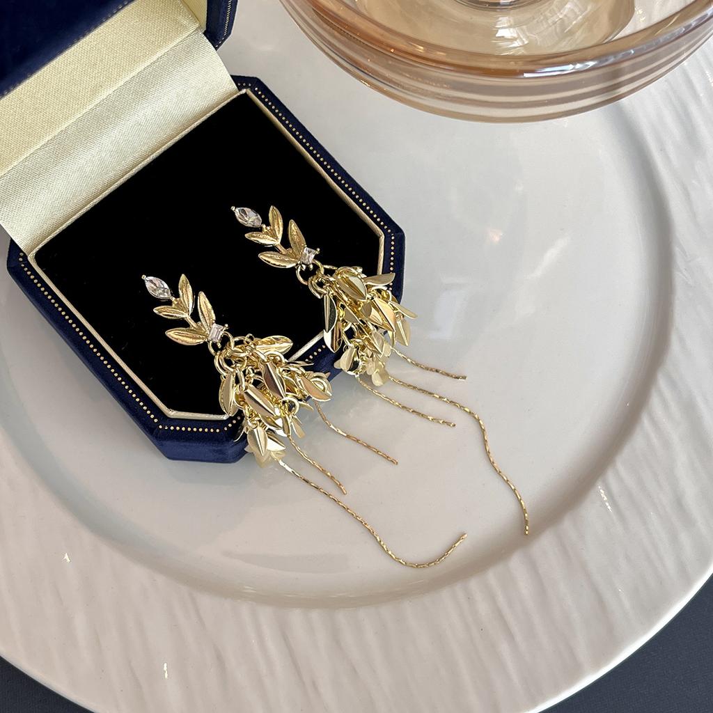Silver Needle European and American Style Personalized Long Fringed Earrings Retro Metal Wheat Ear Leaf Earrings Premium Light Luxury Earrings