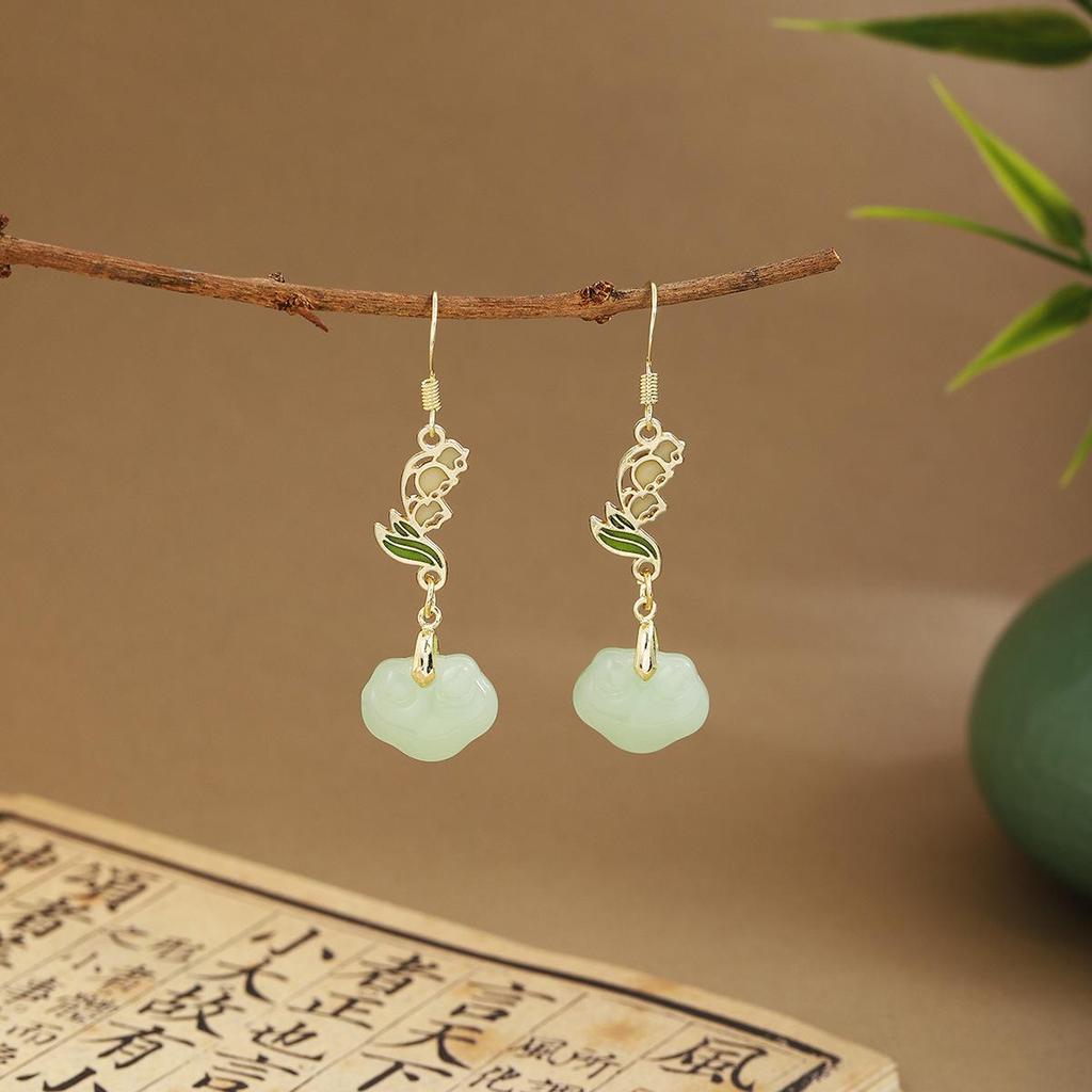 Silver Needle Green Tassel Cheongsam Fan Earrings
