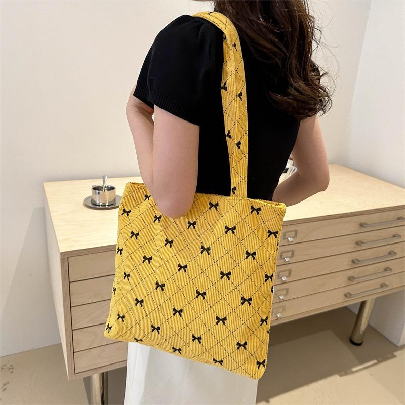 Sweet and fashionable large-capacity shoulder bag summer new simple tote bag casual large-capacity handbag women
