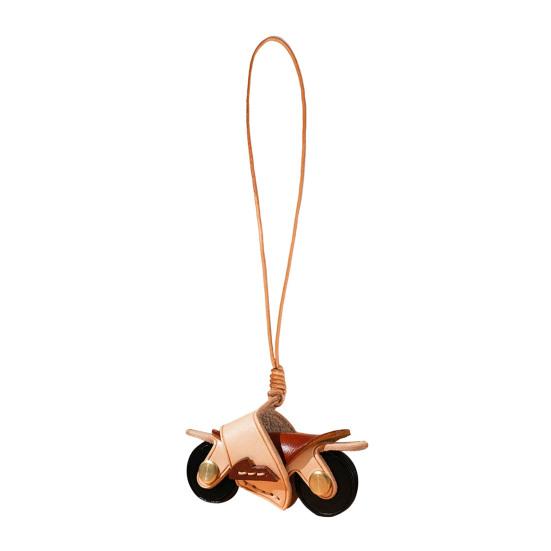 Faux Leather Motorcycle Hanging Decoration Handcrafted Retro Motorbike Keychain Handbag Backpack Christmas Tree Hanging Ornament