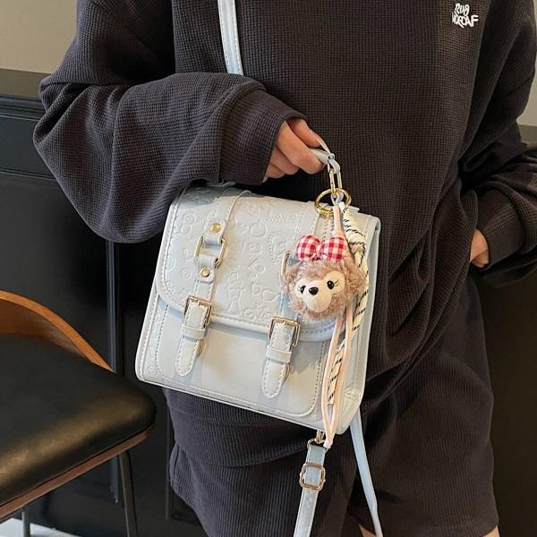 Backpack women's new spring and summer niche design sense retro fashion backpack is still trendy bag