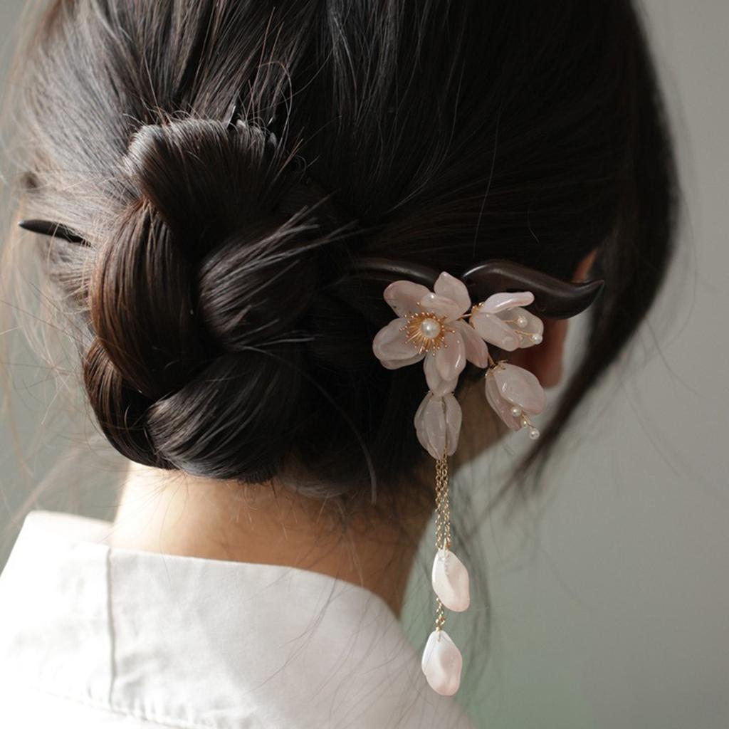 Ancient Style Magnolia Hairpin Artificial Transparent Glass Flower Tassel Hair Stick Wooden Simple Updo Hairpin New Year Gifts
