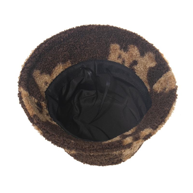2025 bear print lamb wool bucket hat female cute autumn and winter model windproof travel warm animal pot hat student