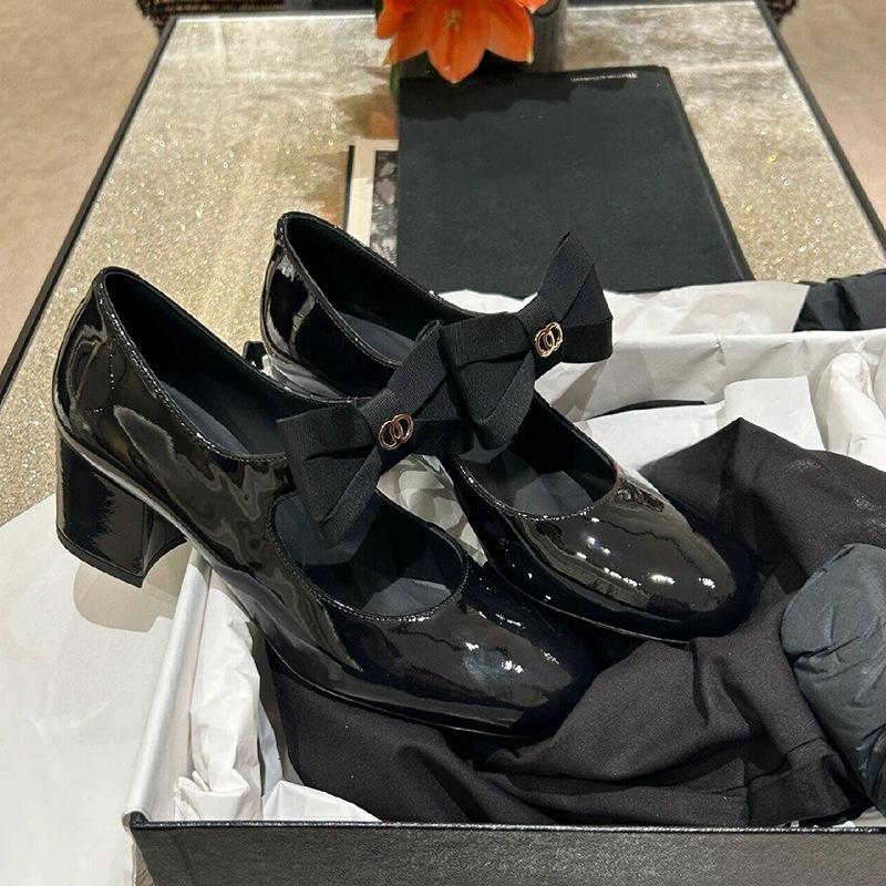 Schafsleder-Version~ Lackleder-Schleife mit hohen Absätzen Mary Jane Einzelne Schuhe Damen Dicke Ferse Socken mit Abendschuhen