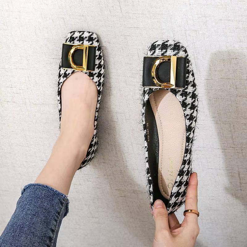 Mote Damesko Super Stor Størrelse 42 43 44 45 Ballerinas for Damer Ny Firkantet Tå Vår Høst Luksussko Kvinner