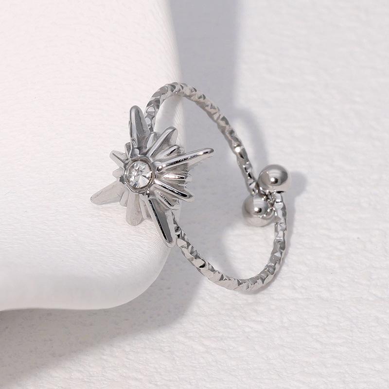 Anello Regolabile alla Moda in Acciaio Inossidabile Placcato Oro 18k – Gioielli Versatili in Acciaio Titanio Europei e Americani