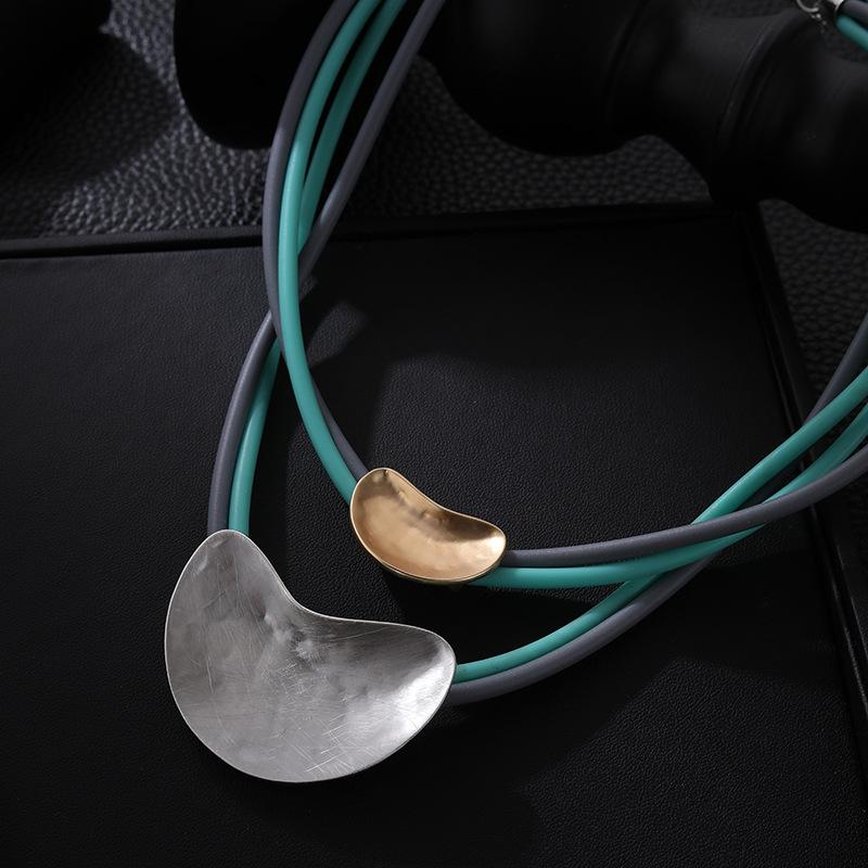 BLINGBAY Women's Pendant Necklace Versatile Fashion Personality Simple Women's Short Jewelry Girls Birthday Jewelry Gifts