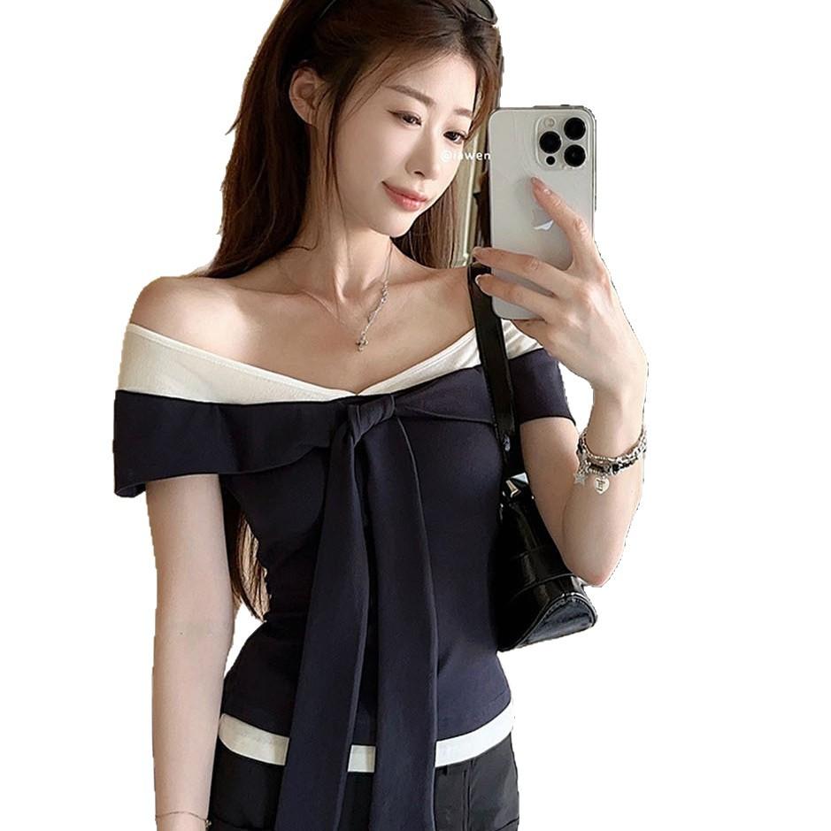 

Splicing contrasting color v-neck shoulder T-shirt women s summer design sense niche pure desire wind waist slim short top S
