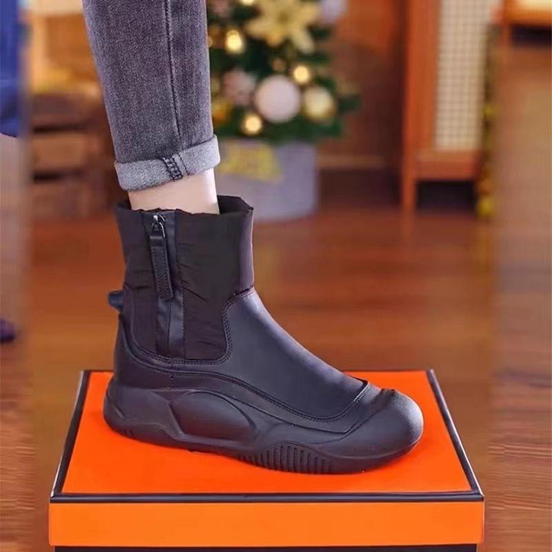 Snow boots women's new 2025 cotton shoes winter velvet thickened Martin boots thick-soled waterproof Northeast short boots