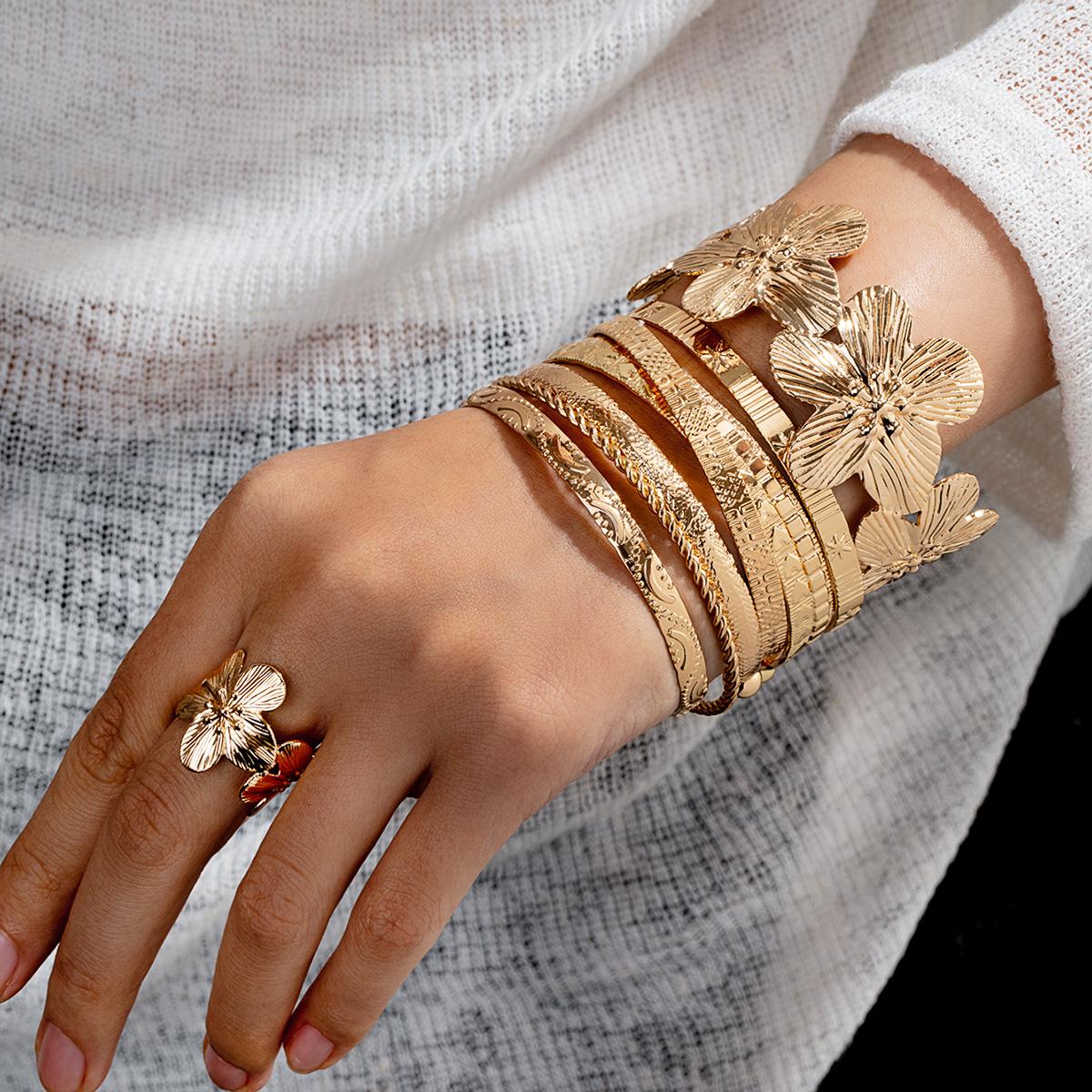 

9-Piece Exaggerated Geometric Print Open Bracelet Flower Ring Jewelry Set for Women