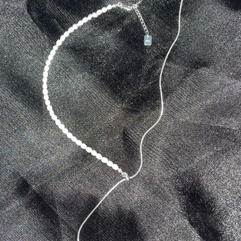 MARQUEMENT [Exclusive] Pearl Slide Drop Necklace