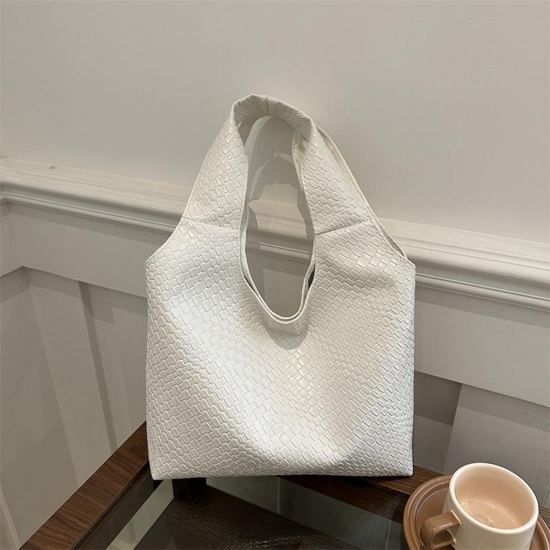 French niche design woven pattern shoulder bag women's versatile soft surface underarm bag large capacity casual tote bag