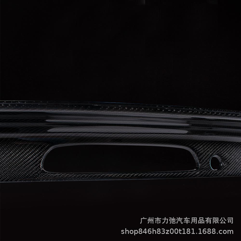 Toyota Hiace 200 Series Carbon Fiber SAD Style Rear Wing Spoiler for Flat Top Narrow Body
