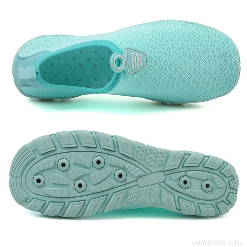 Heiß verkaufte Unisex-Wasserschuhe mit rutschfesten und atmungsaktiven weich besohlten Strandsandalen für Herren-Schwimmschuhe 36-46