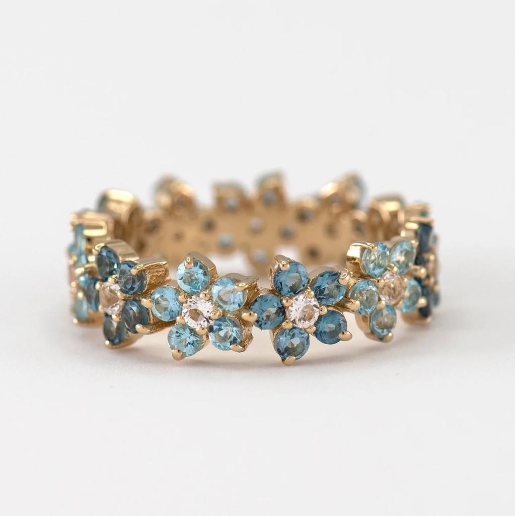 Floral Round Ring Set, Elegant Stylish Stackable Rings for Women, Holiday Birthday Gift for Special Occasion