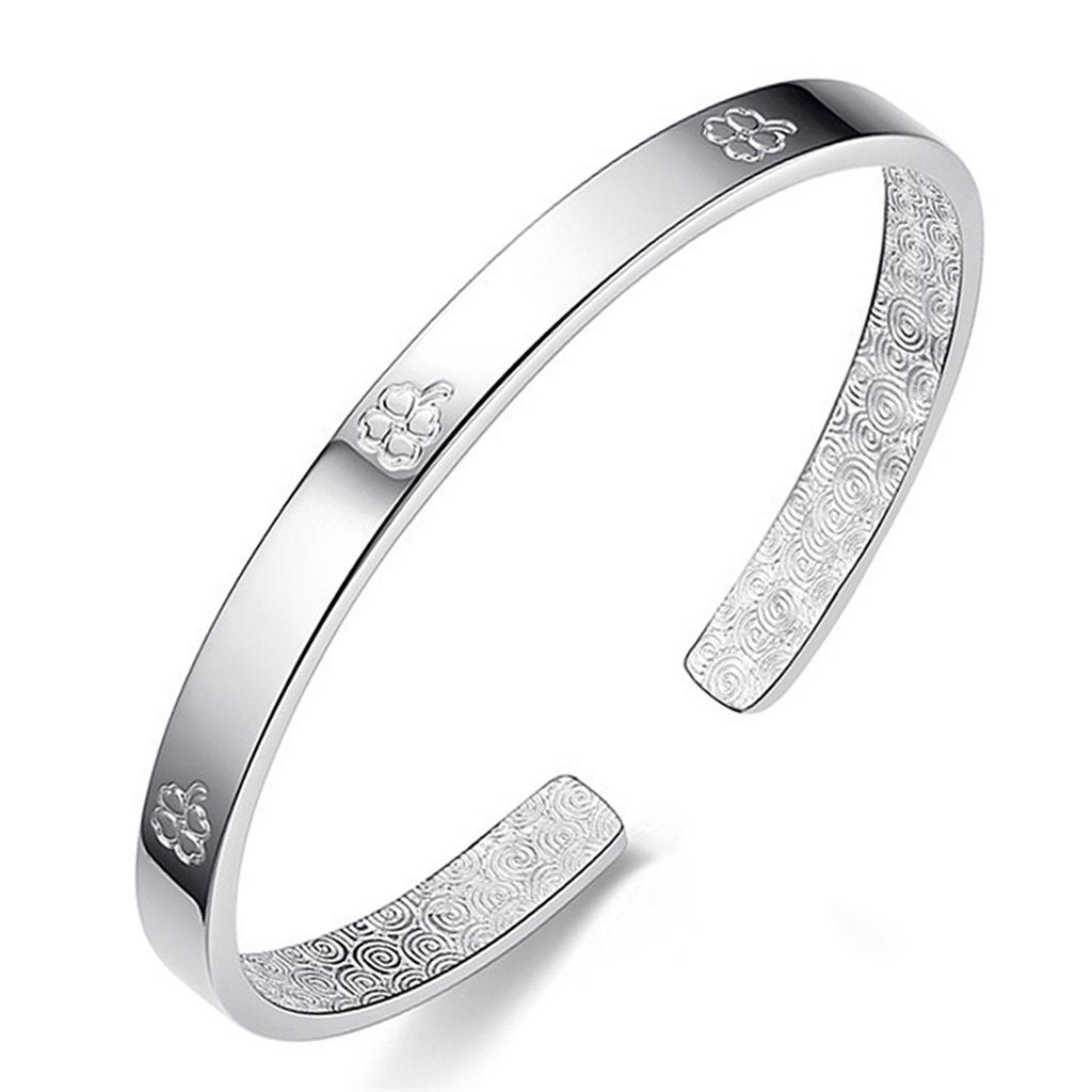 Korean Style Four-Leaf Clover Slim Bracelet - Popular Fashion Bangle with Leaf Design