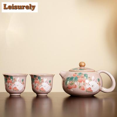 Antike rosa Ru Kiln Teetasse Erdbeerkaninchen 1 Kanne 2 Tassen Chinesische Teezubereitung Xishi Kessel Teekanne und Teetasse Set Kung Fu Teeset