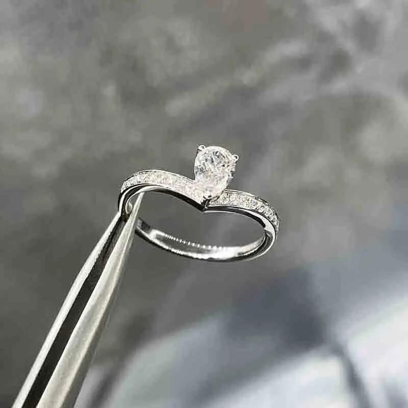 Classic water droplet design, simple ring, women s design sense, geometric wedding matching, inlaid zircon sparkling Zircon who 6