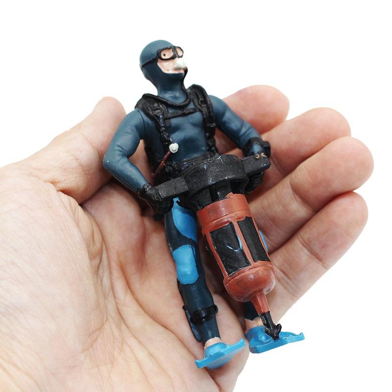 Ocean Diving Frogman Diver Action Figure Miniature Sea Animal Model Humpback Whale Shark Aquarium Decor Fish Tank