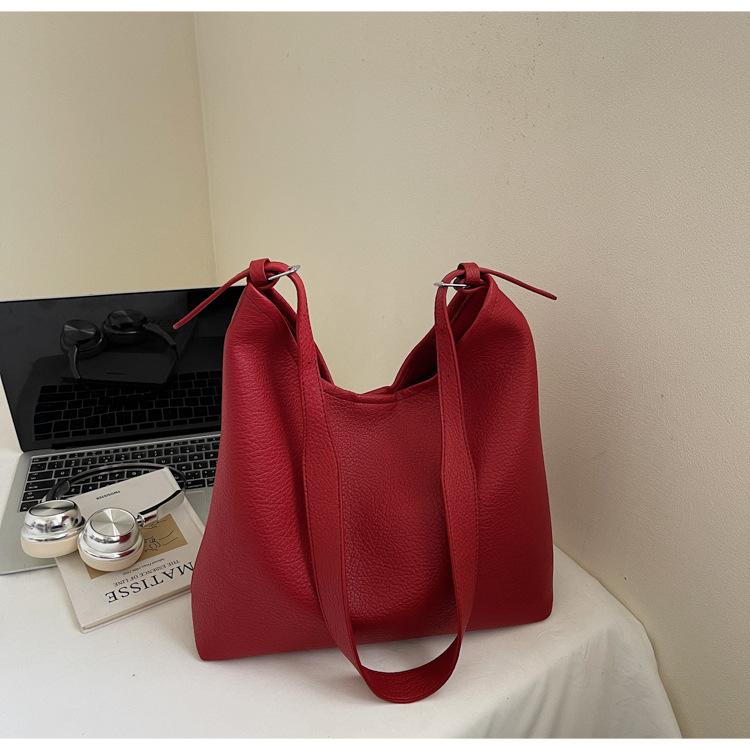 

Casual commuter tote bag Korean version niche this year popular large-capacity texture versatile single shoulder underarm temperament women s bag бордовый