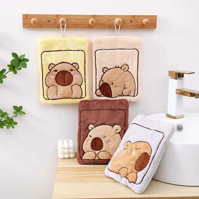 The new Kapibara kitchen hand towel household hanging coral fleece soft water absorption does not shed hair bathroom towel