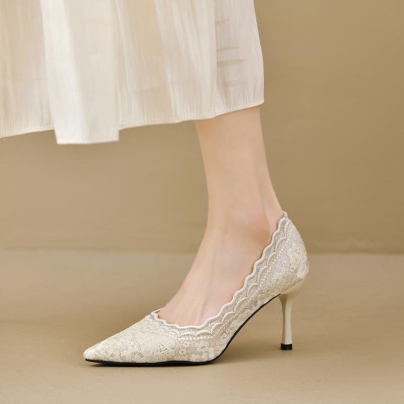 Bestickte Brautschuhe Hochzeitsschuhe Retro Französische Sandalen Hohe Absätze Einzelne Schuhe Dünne Absätze Bankett Spitzpumps 34-39