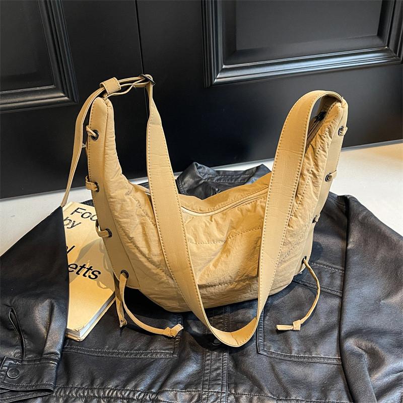IELGY Casual All-Match Fashion Ladies Messenger Bag Nylon Cloth One-Shoulder Dumpling Bag