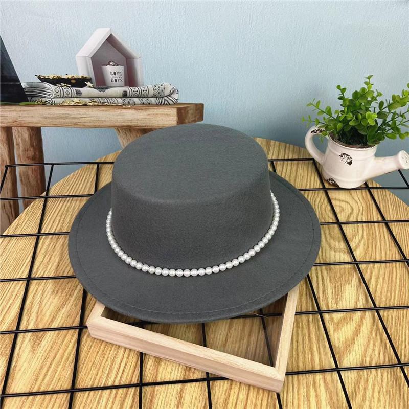 Hat Women's New Pearl Chain Flat Top Woolen Hat Elegant Casual European, American British Flat Edge Retro Hat