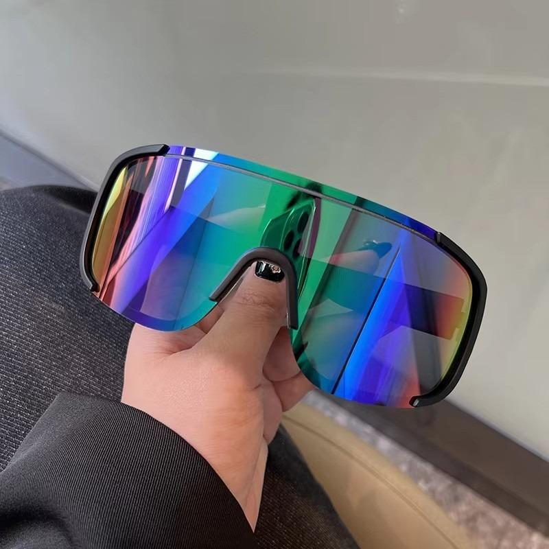 Men Oversized Fashion Outdoor Sports Sunglasses Durable AC Lens, PC Frame, Graduated Lens, Unisex, Sports Eyeglasses