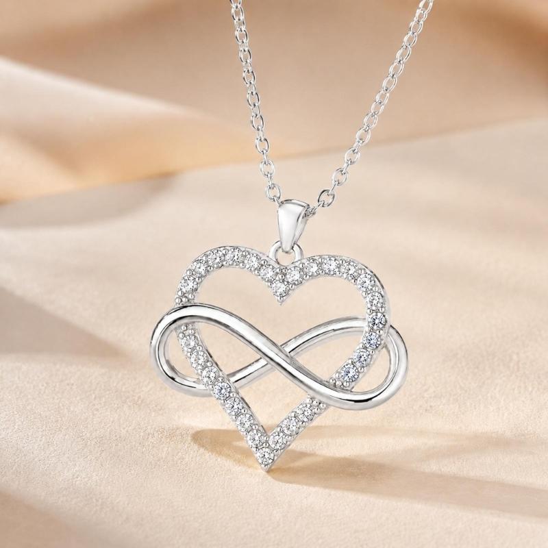 Zircon Heart Pendant Necklace with Smooth Figure-Eight Form, Polished Alloy Construction Neckchain, and Electroplated Finish