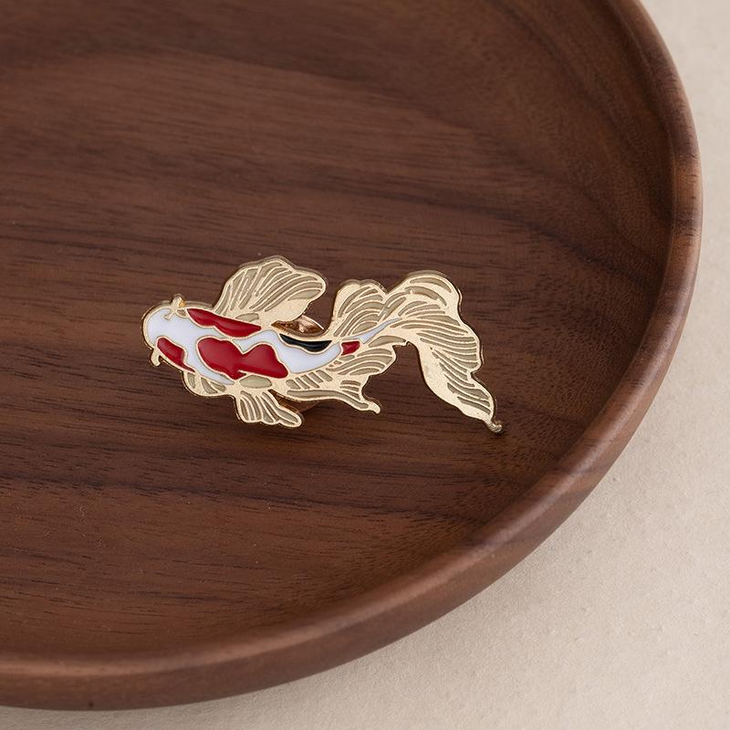 Red White Enamel Koi Brooches for Women Gold Anime Pins Chinese Lucky Fish Shape Brooch Women's Clothing Accessories