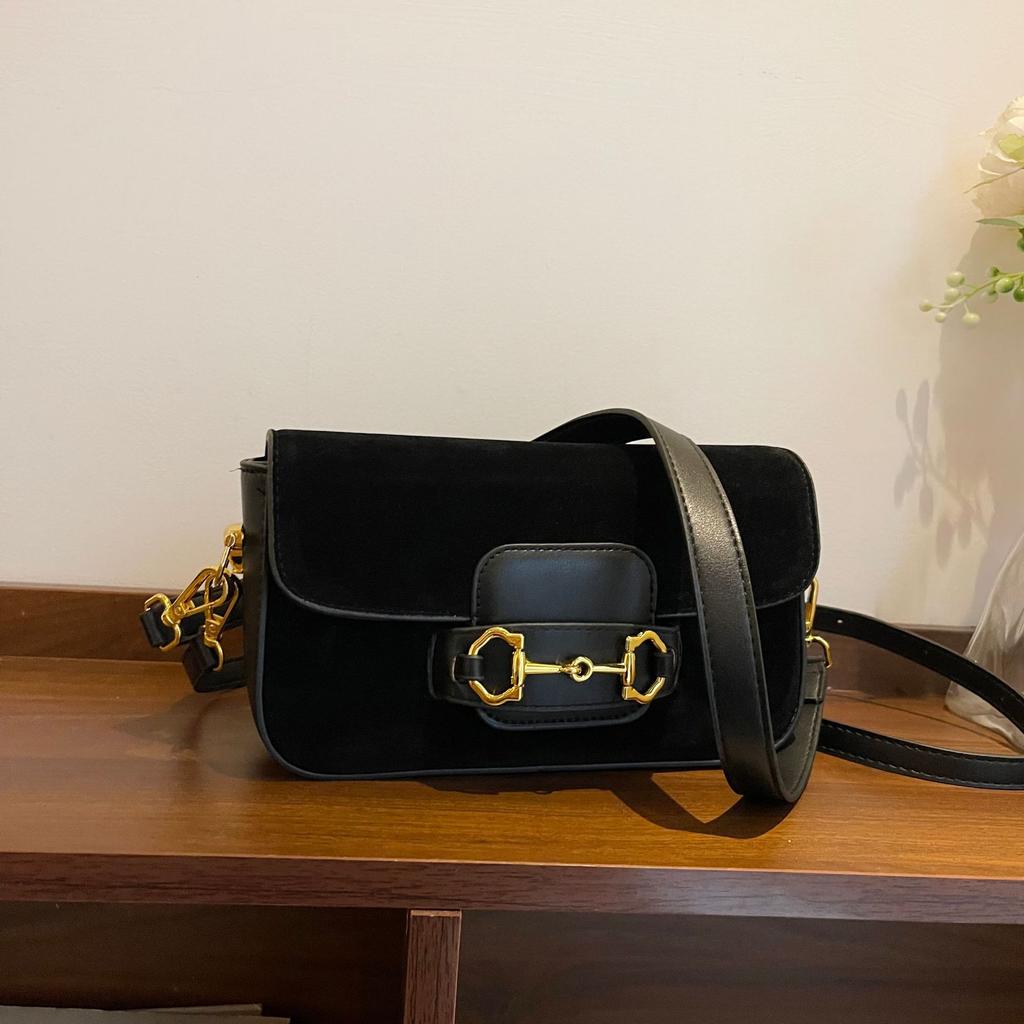 Premium Texture Retro Baguette Bag Women's New Foreign Style Oblique Span Bag Versatile Underarm Bag Fashionable Single Shoulder Square