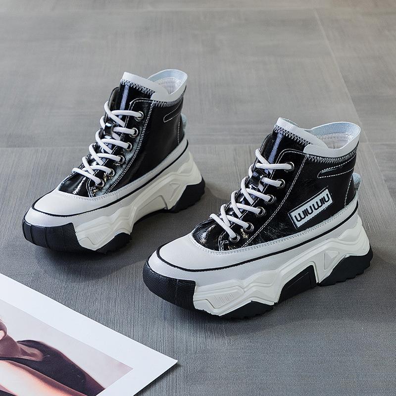 High-top Women's New Leisure Sports Gaobang Women's Shoes Winter Velvet Thick-soled Muffin Women's Shoes