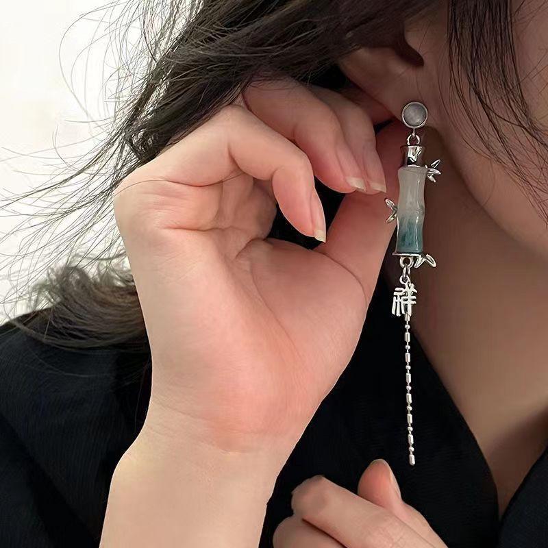 S925 Silver Bamboo Tassel Earrings: Women's Niche 2023 Trendy Studs