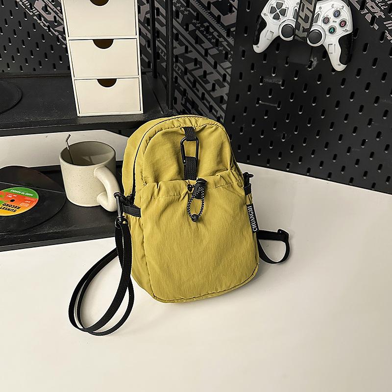 

Niche Fashion Trend Повседневная плиссированная спортивная сумка на одно плечо с завязками Новая модная квадратная сумка