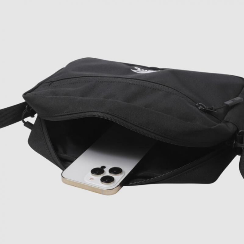 Umbro Essential Square Crossbag Uq223cbg57